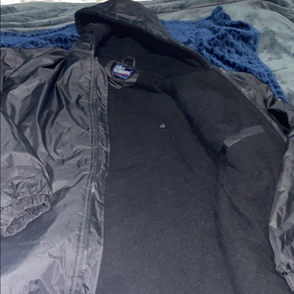 Cold Storage winter rain jacket❄️💧 - Picture 2 of 5